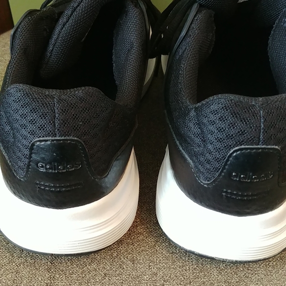 ADIDDAS/O, SIZE US 9, BLACK COLOR, GOOD CONDITION with some marks (see pictures) - Picture 7 of 14